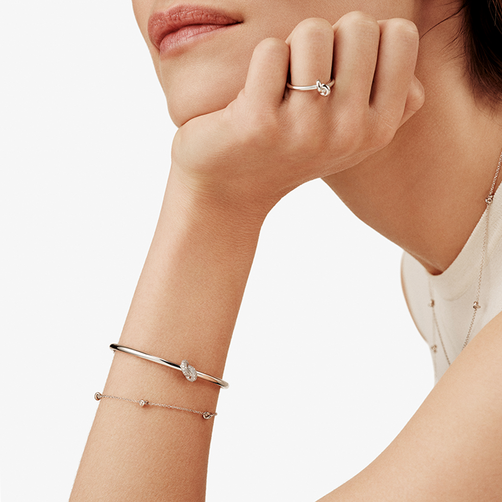 Legacy Knot Chain Bracelet